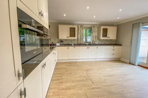 1 Blenheim Rise, Fulbourn, Cambridge, CB21 5AJ