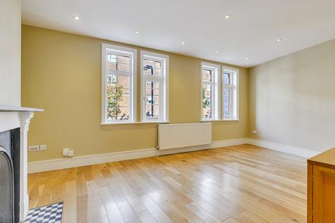 Flat 1, 7 Audrey Street, London, E2 8QH