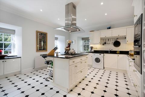 4 bedroom flat for sale, Turnberry House, Cross Road, Ascot, Berkshire, SL5