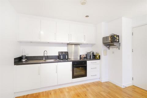 1 bedroom apartment for sale, Sudbury Heights Avenue, Greenford