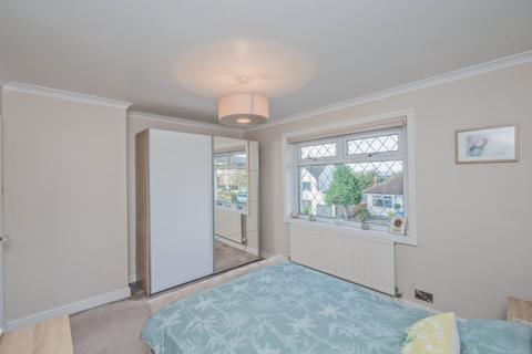9 Ghyllroyd Drive, Birkenshaw, Bradford, BD11 2ET
