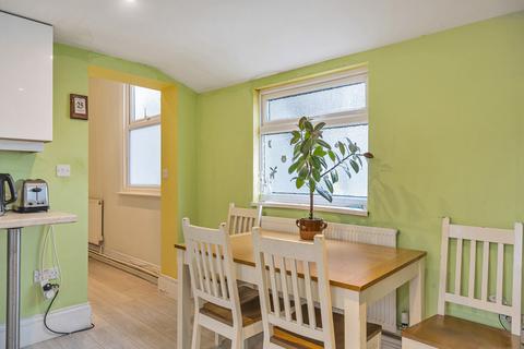 3 bedroom apartment for sale, Cambridge Road, London