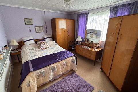 2 bedroom detached bungalow for sale, Neville Avenue, Kendray, Barnsley