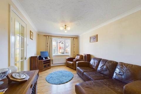 16 Fowler Avenue, Worcester, WR4 0LU