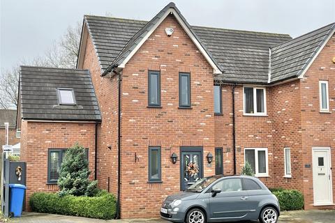 3 bedroom semi-detached house for sale, Mottram Road, Hyde