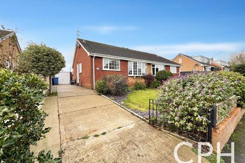 2 bedroom bungalow for sale, Shelley Close, Cayton, Scarborough