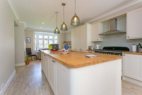 4 bedroom detached house for sale, College Avenue, Maidenhead SL6