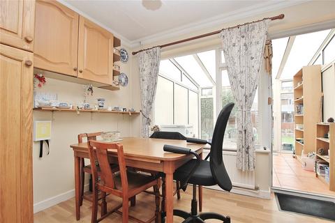 3 bedroom terraced house for sale, Hazelwood Road, Woking GU21