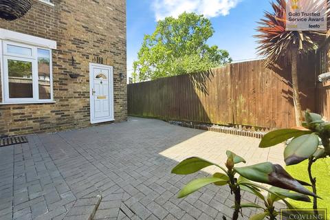 1 Compton Terrace, Wickford, SS11 8QF