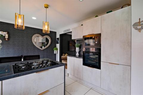 22 Andrew Paton Way, Hamilton, ML3 0GB