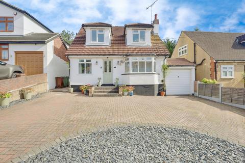 3 bedroom detached house for sale, Thundersley Park Road, Benfleet, SS7