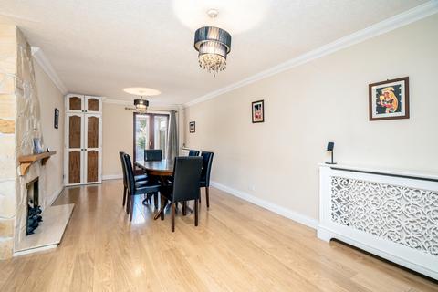 3 bedroom terraced house for sale, Winston Close, Leighton Buzzard, Bedfordshire