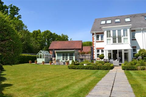 57 Lakeside Drive, Chobham, Woking, GU24 8BD