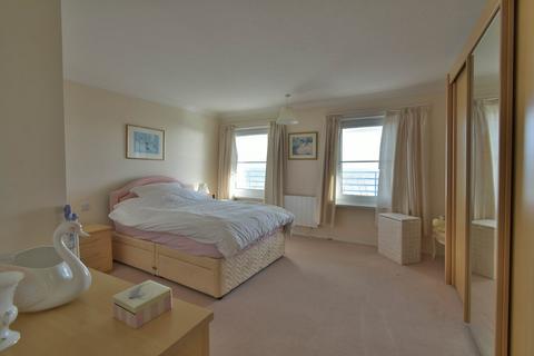 2 bedroom flat for sale, De la Warr Parade, East Sussex, Bexhill On Sea, TN40