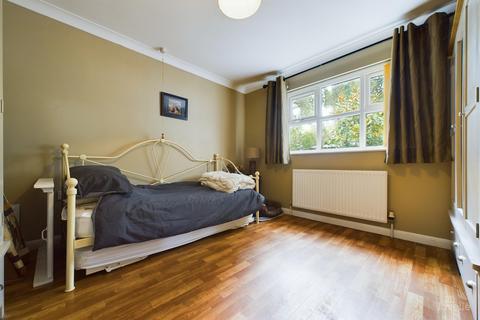 16 All Saints Close, Goxhill, Barrow-upon-humber, DN19 7LL