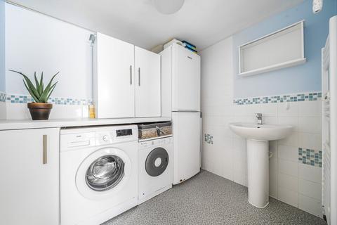3 Exeter Close, Locks Heath, Southampton, SO31 6PX