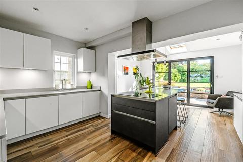75 Sandy Lane, Sutton, SM2 7EP