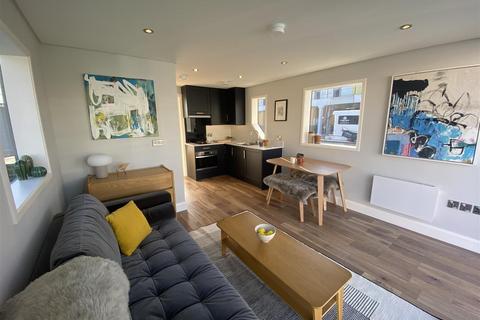 1 bedroom houseboat for sale, Brighton Marina Village, Brighton, BN2