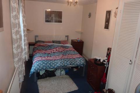 1 bedroom apartment to rent, East Street, Weymouth