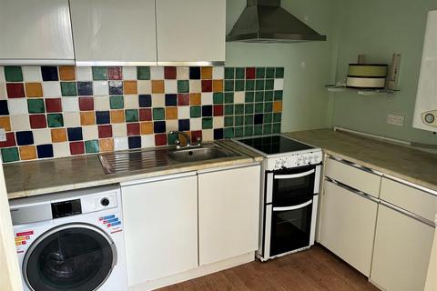 1 bedroom apartment to rent, East Street, Weymouth