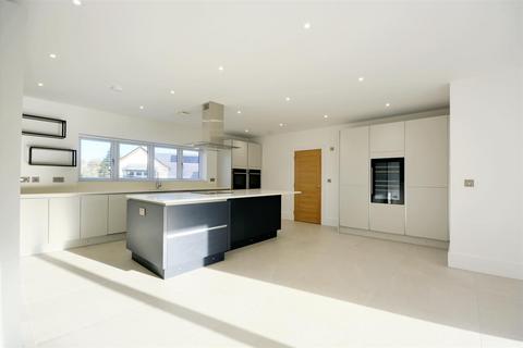 5 bedroom detached house for sale, Bletchley Close Middleton Crescent, Beeston, Nottingham