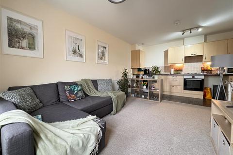 2 bedroom flat for sale, Alicia Close, Swindon SN25