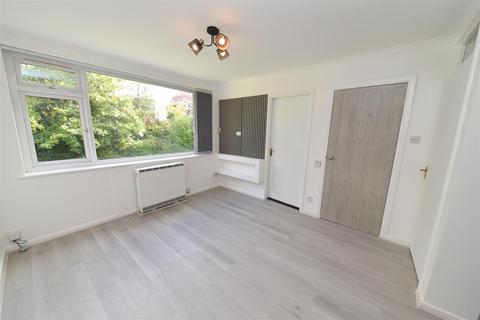 Studio for sale, Savoy Close, Birmingham B32