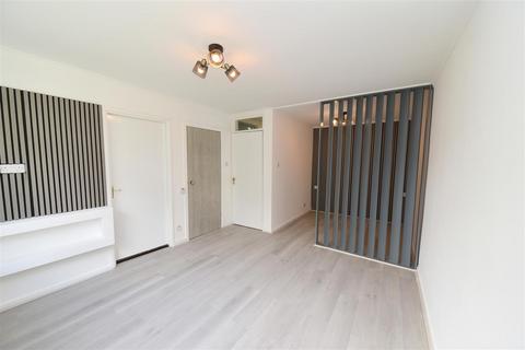 Studio for sale, Savoy Close, Birmingham B32