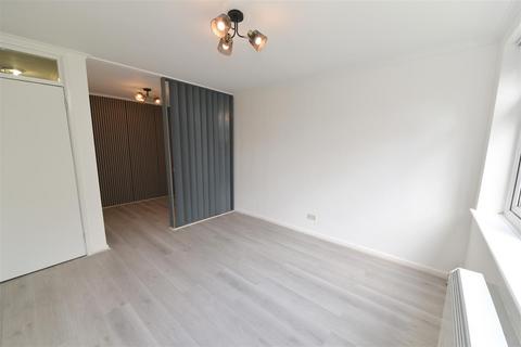 Studio for sale, Savoy Close, Birmingham B32