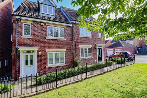 4 bedroom townhouse for sale, Fairview Gardens, Norton, Stockton-On-Tees, TS20 1UA