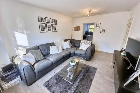 3 bedroom apartment for sale, Hampstead Drive, Whitefield, M45