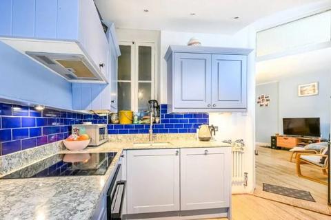 2 bedroom flat for sale, Elgin Avenue, Maida Vale, London