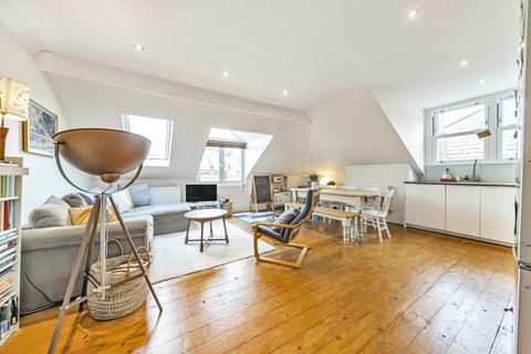 2 bedroom flat for sale, Tierney Road, London