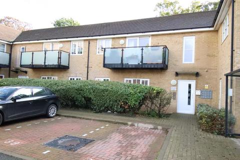 1 bedroom flat to rent, Talehangers Close, Bexleyheath DA6