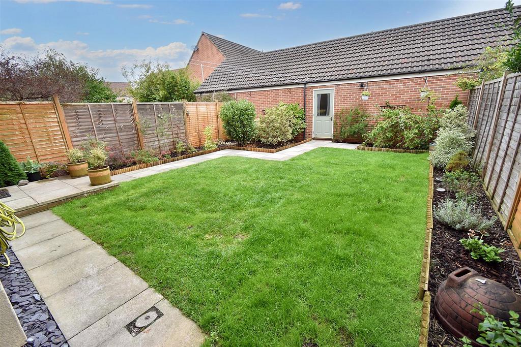 Garden 1.JPG