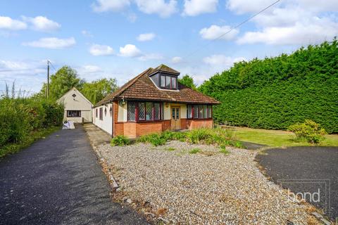 4 bedroom chalet for sale, The Common, Chelmsford CM3