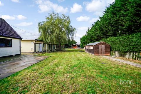 4 bedroom chalet for sale, The Common, Chelmsford CM3