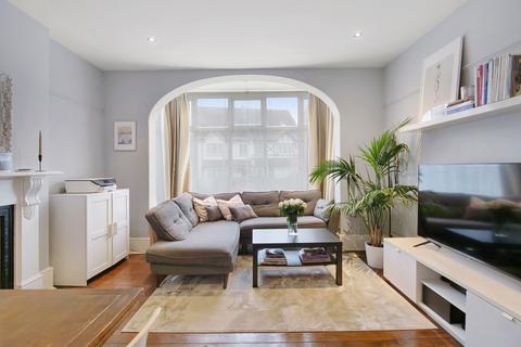 Flat 1, 38 Blenheim Crescent, South Croydon, CR2 6BN