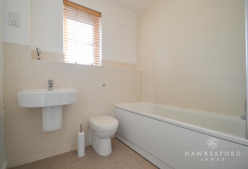 Great Easthall Way, Sittingbourne   Bathroom