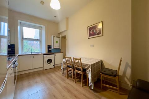 3 bedroom flat to rent, West Princes Street, Woodlands, Glasgow, G4