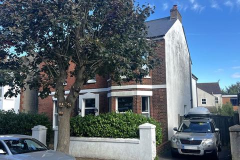 4 bedroom detached house for sale, Upper High Street, Worthing BN11 1DR