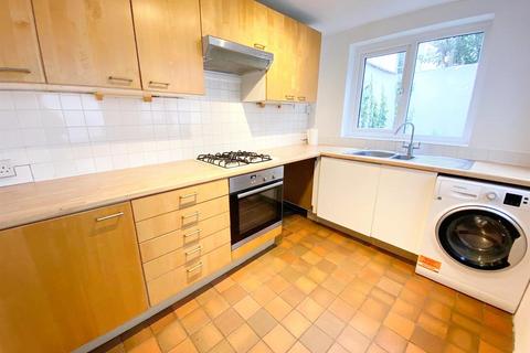 2 bedroom terraced house to rent, Tidy Street, Brighton