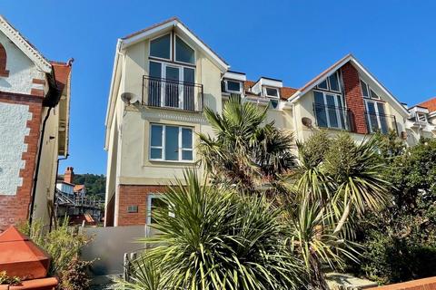 3 bedroom end of terrace house for sale, Lloyd Street, Llandudno