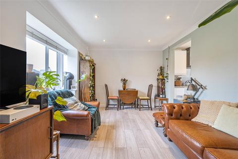 19a Farleys Close, West Horsley, Leatherhead, KT24 6NB