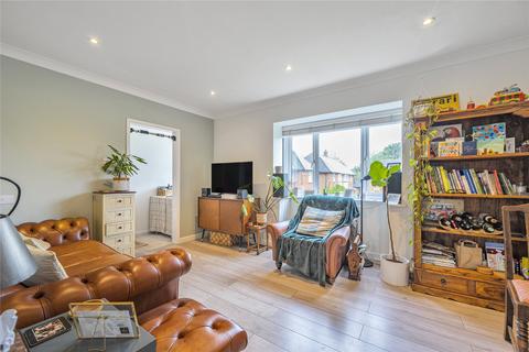 19a Farleys Close, West Horsley, Leatherhead, KT24 6NB