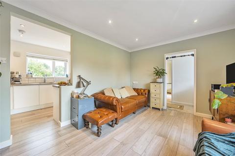 19a Farleys Close, West Horsley, Leatherhead, KT24 6NB