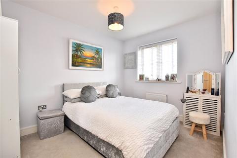 73 Tarnside Close, Rochdale, OL16 2QD