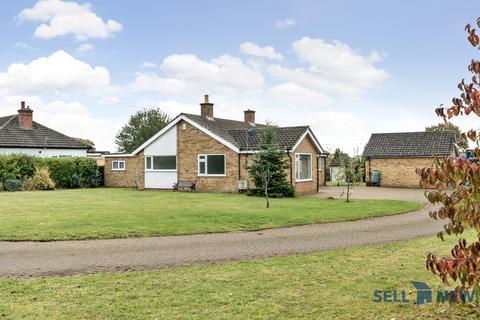 3 bedroom detached bungalow for sale, Roxton Road, Great Barford MK44