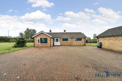 3 bedroom detached bungalow for sale, Roxton Road, Great Barford MK44