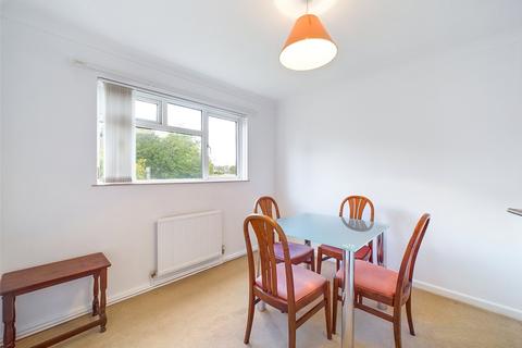 2 bedroom apartment for sale, Barrack Road, Christchurch, Dorset, BH23